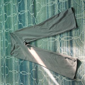 Halara flare leggings gray